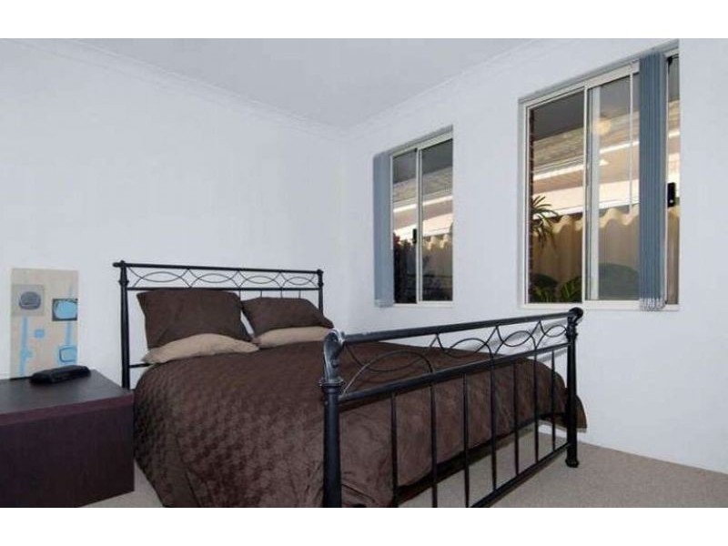 45 Jupiter Bend, Rockingham WA 6168