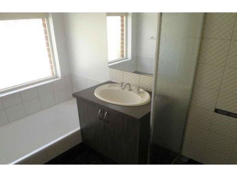 45 Jupiter Bend, Rockingham WA 6168