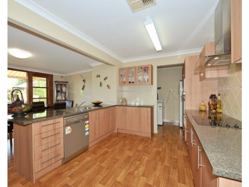 33 Pedder Way, Parmelia WA 6167