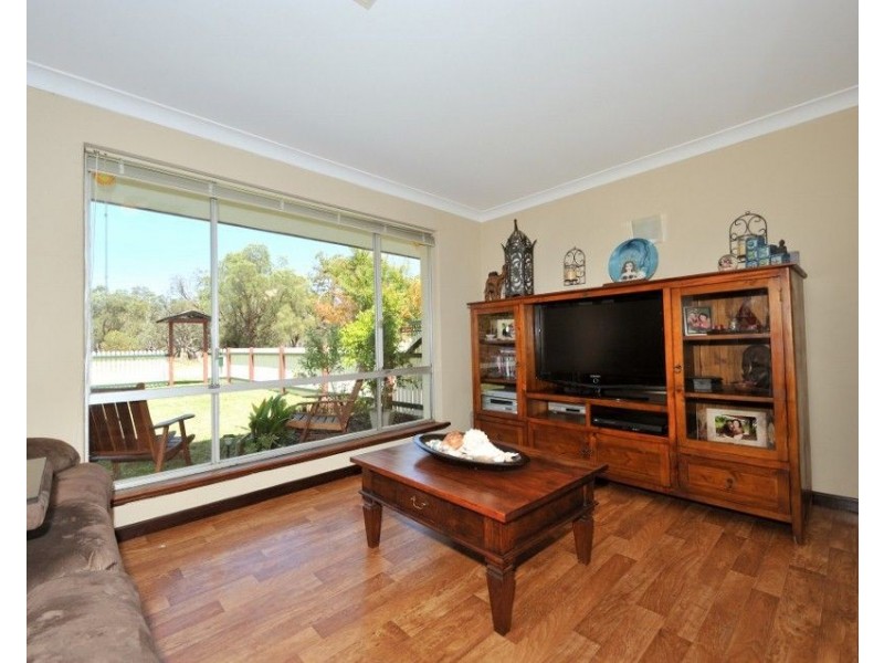 33 Pedder Way, Parmelia WA 6167