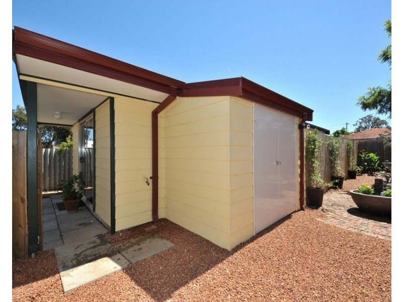 33 Pedder Way, Parmelia WA 6167