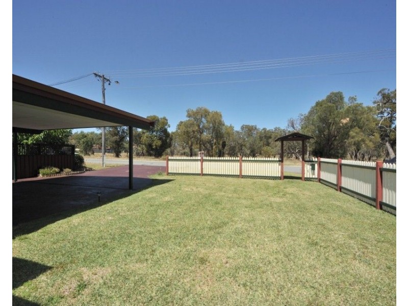 33 Pedder Way, Parmelia WA 6167