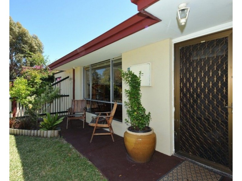 33 Pedder Way, Parmelia WA 6167