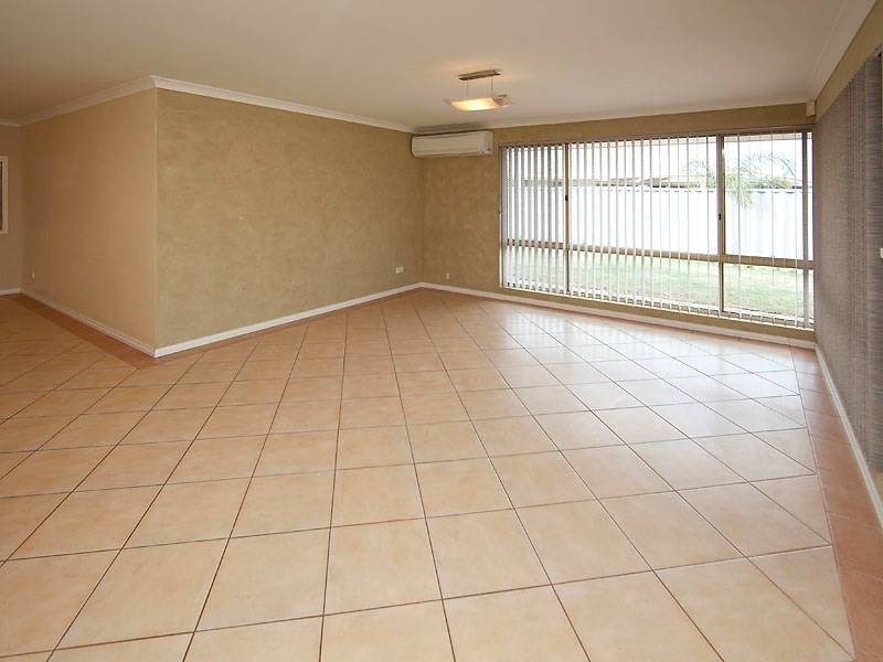7 Ryde Close, Warnbro WA 6169