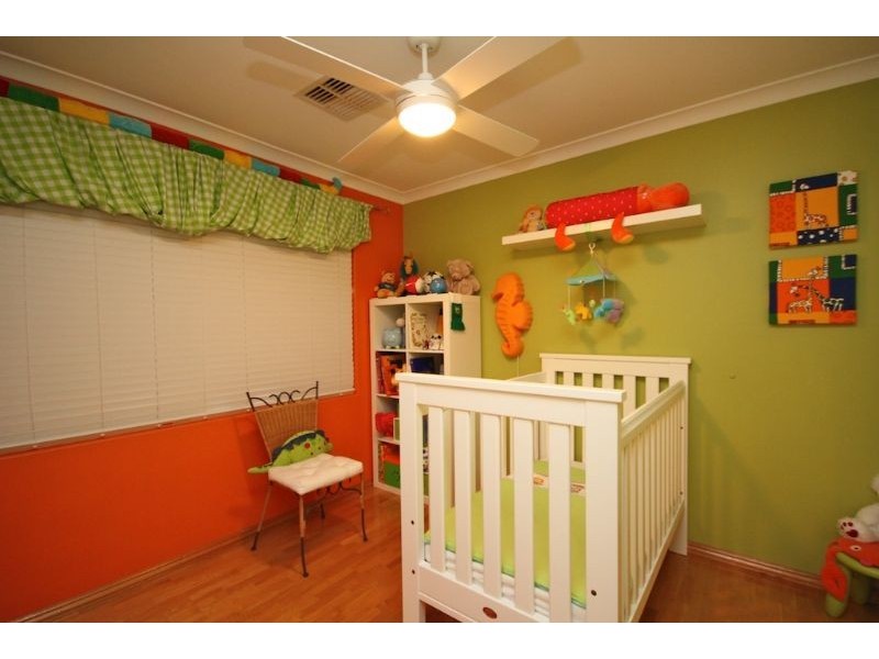 10 Bellinger Place, Success WA 6164