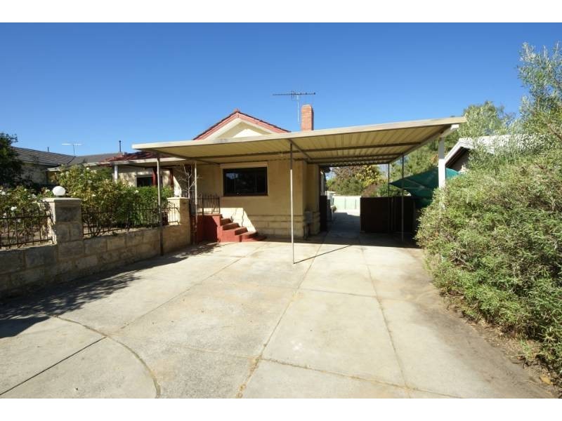 12 Barwell Road, Medina WA 6167