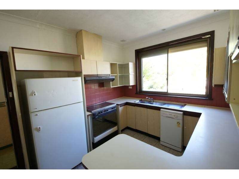 12 Barwell Road, Medina WA 6167