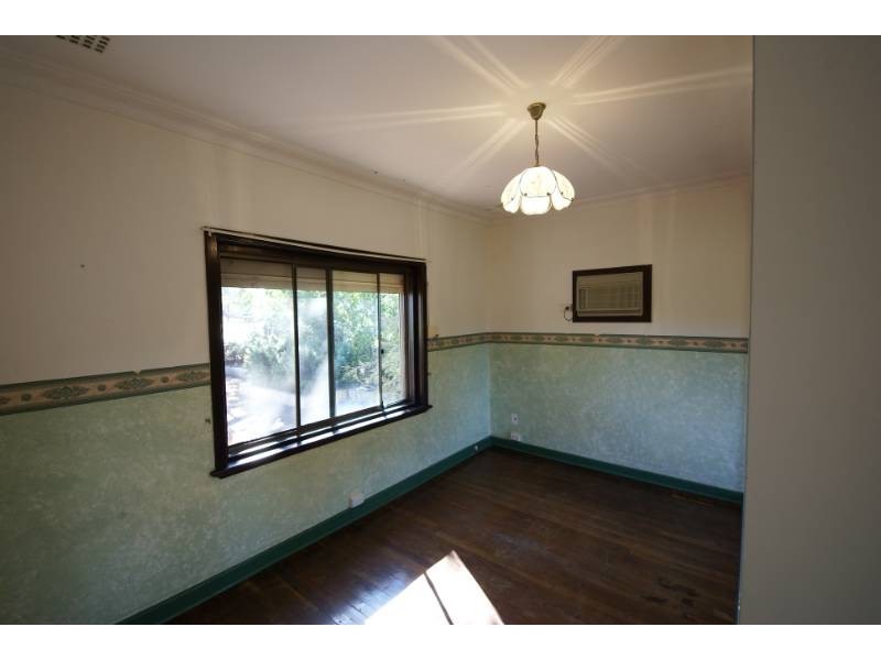 12 Barwell Road, Medina WA 6167