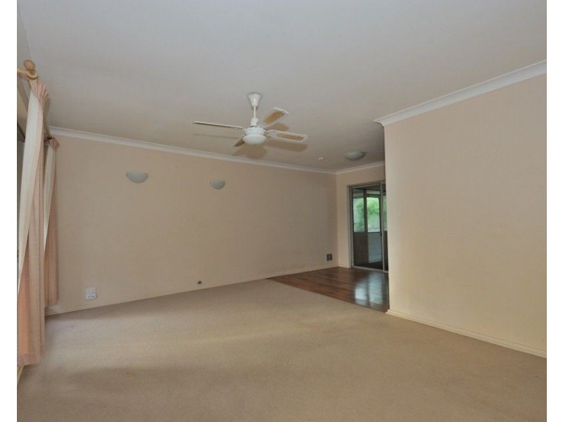 7 Newstead Crescent, Parmelia WA 6167