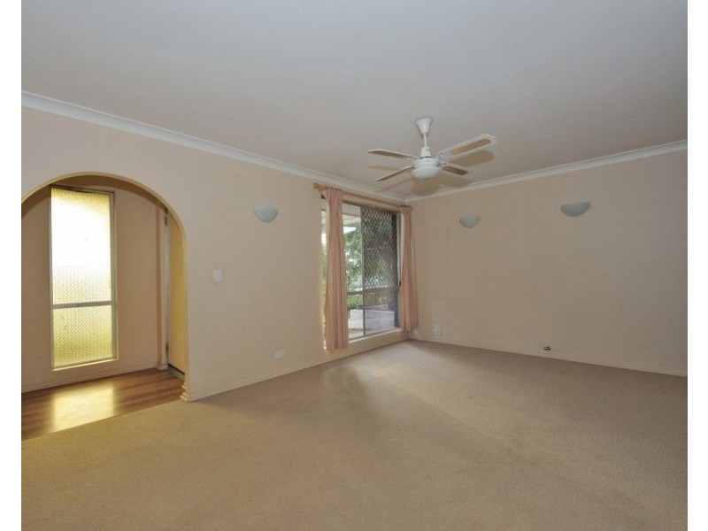 7 Newstead Crescent, Parmelia WA 6167