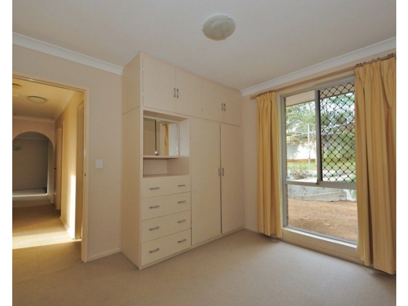 7 Newstead Crescent, Parmelia WA 6167