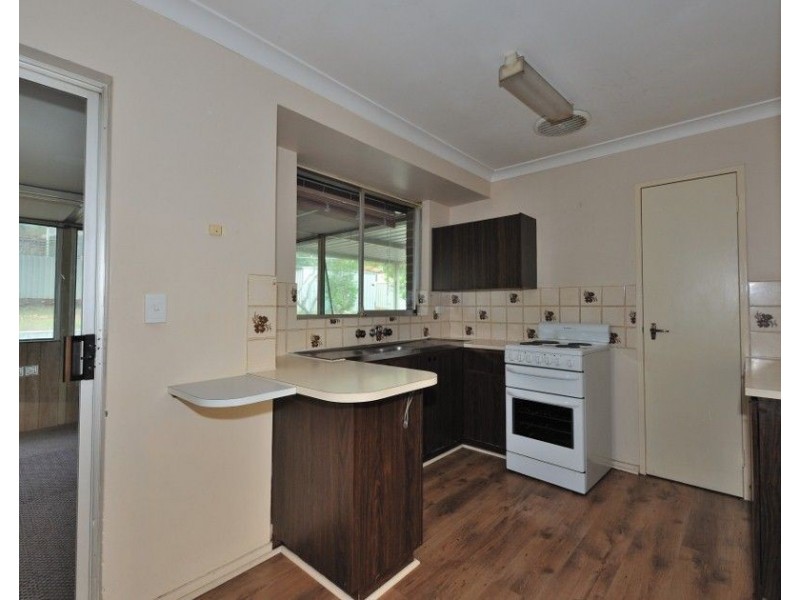 7 Newstead Crescent, Parmelia WA 6167