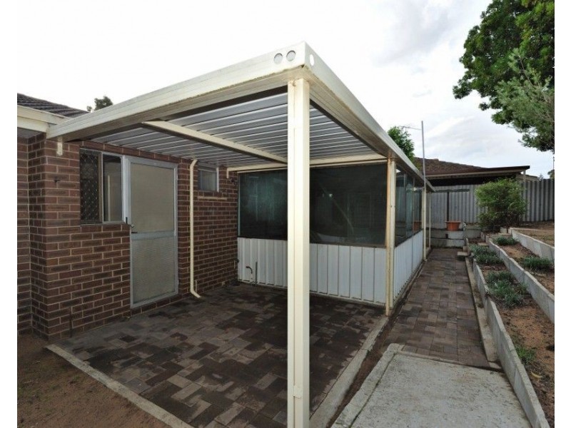 7 Newstead Crescent, Parmelia WA 6167