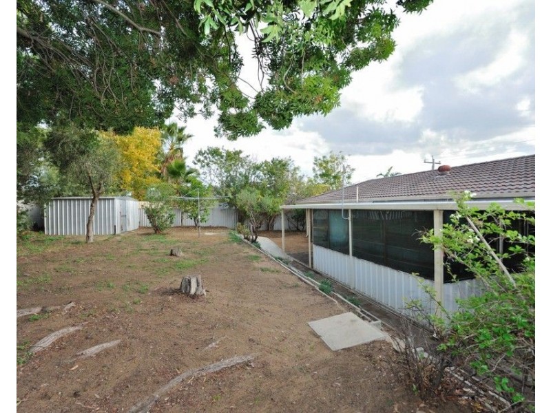 7 Newstead Crescent, Parmelia WA 6167