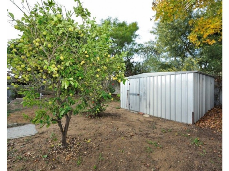 7 Newstead Crescent, Parmelia WA 6167