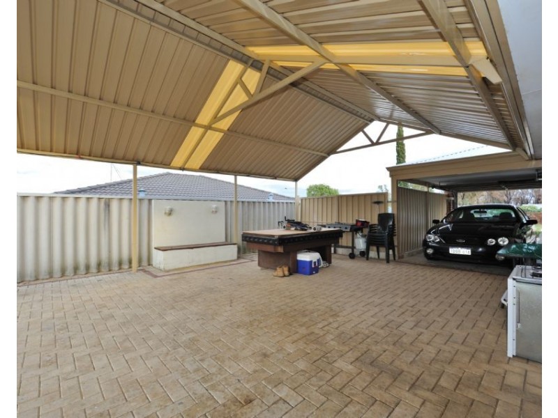 116 Challenger Ave, Parmelia WA 6167