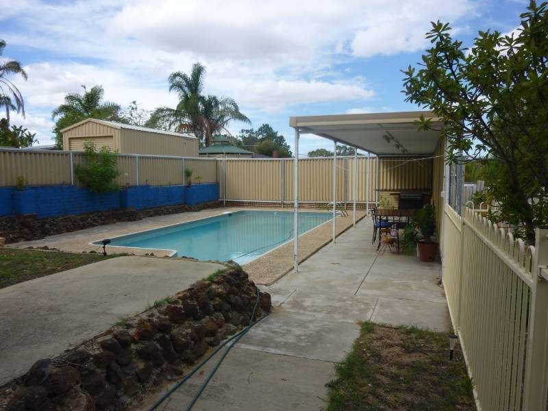 20 Wiggins Road, Orelia WA 6167