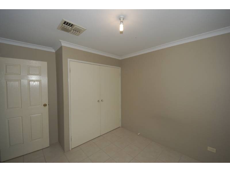 13 Bilya Gardens, Leda WA 6170