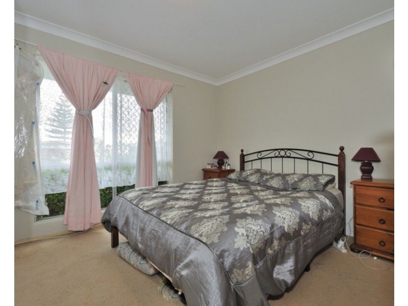 6 Mensa Close, Rockingham WA 6168