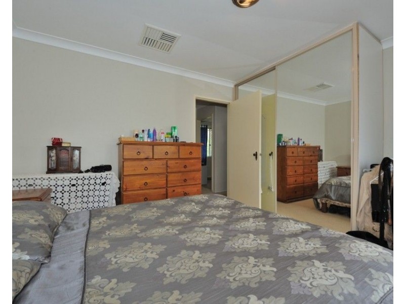 6 Mensa Close, Rockingham WA 6168