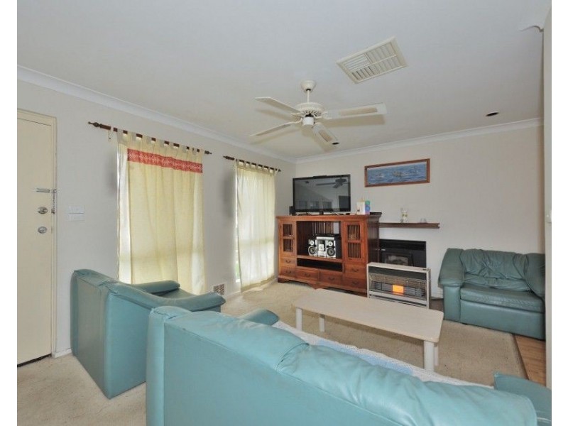 6 Mensa Close, Rockingham WA 6168