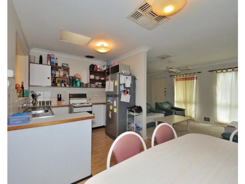 6 Mensa Close, Rockingham WA 6168