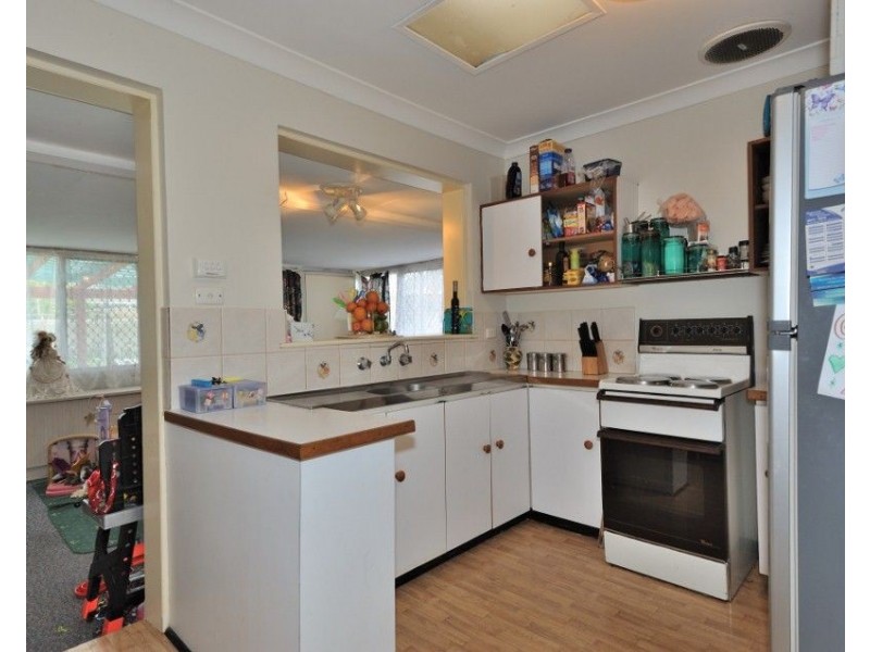 6 Mensa Close, Rockingham WA 6168