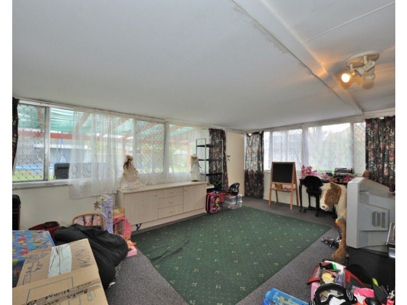 6 Mensa Close, Rockingham WA 6168