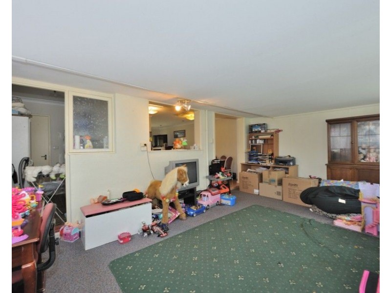 6 Mensa Close, Rockingham WA 6168