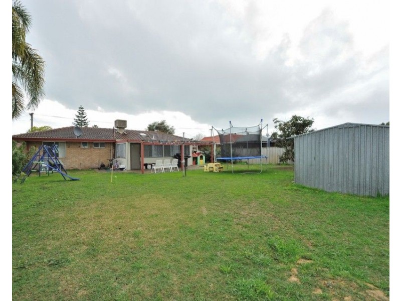 6 Mensa Close, Rockingham WA 6168