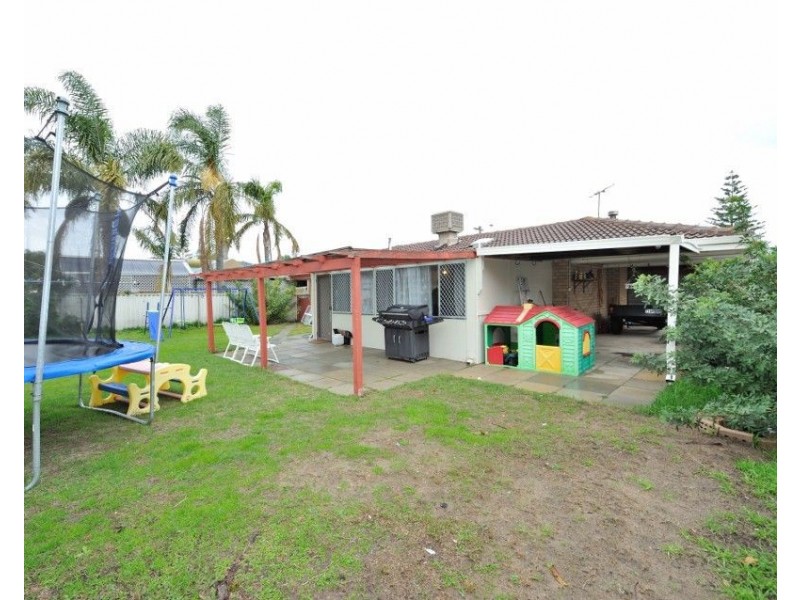 6 Mensa Close, Rockingham WA 6168