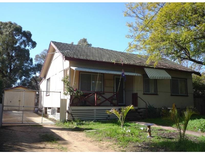 49 Medina Avenue, Medina WA 6167