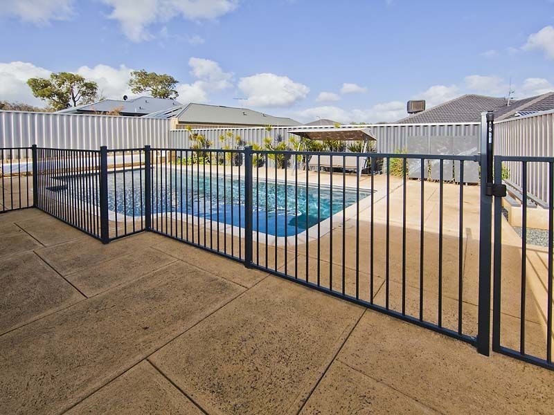 2 Bangor Way, Orelia WA 6167