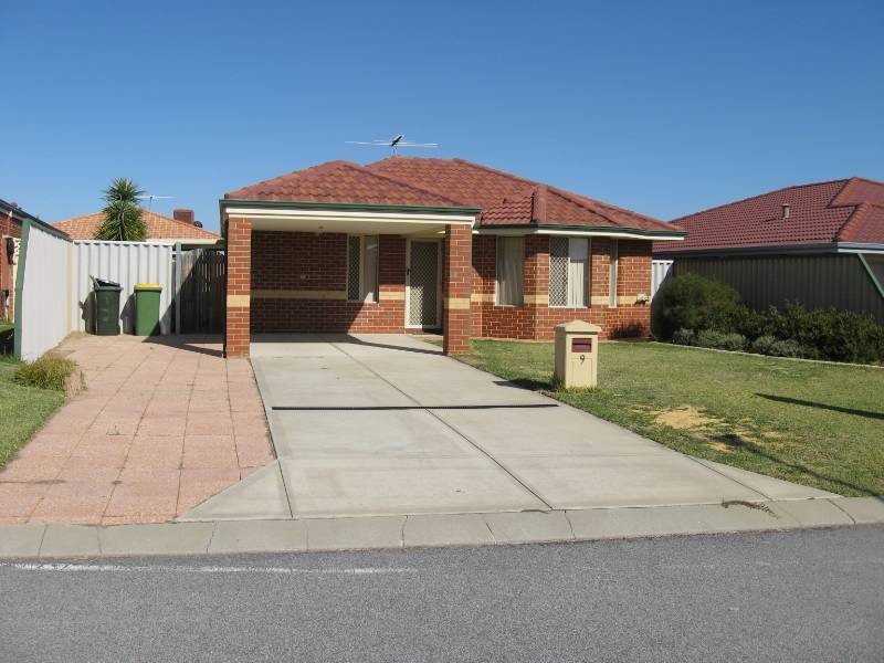 9 Warrior Pass, Bertram WA 6167