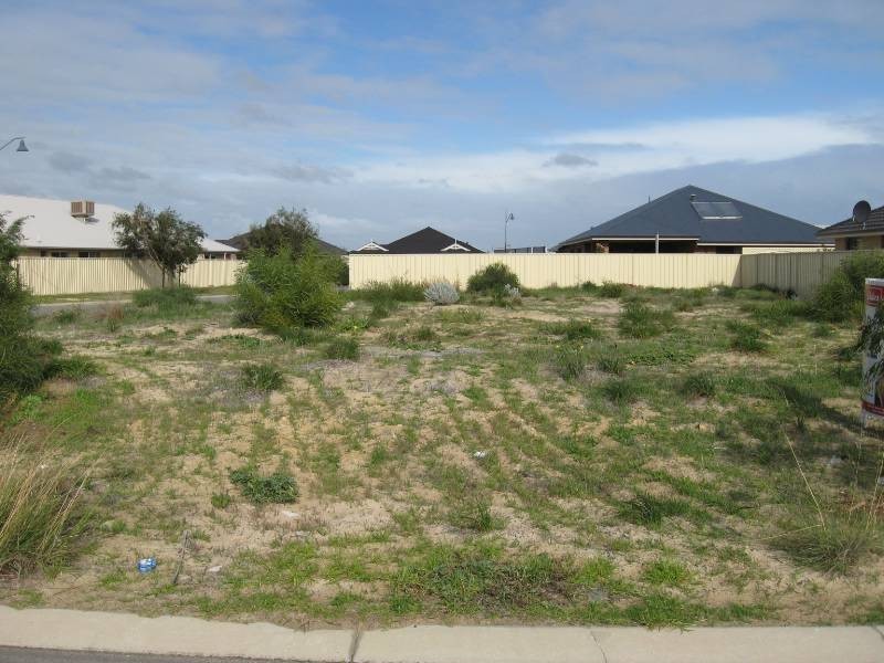 18 Duranbah Road, Secret Harbour WA 6173