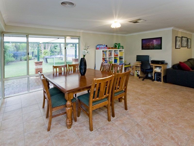 2 Cobbler Court, Wellard WA 6170
