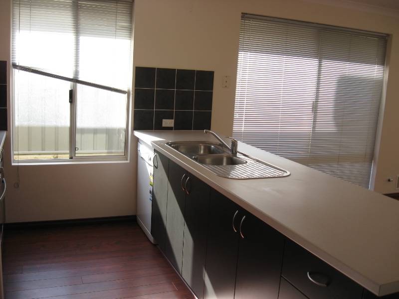 7 Petworth Street, Wellard WA 6170