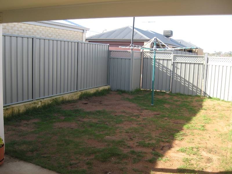 7 Petworth Street, Wellard WA 6170