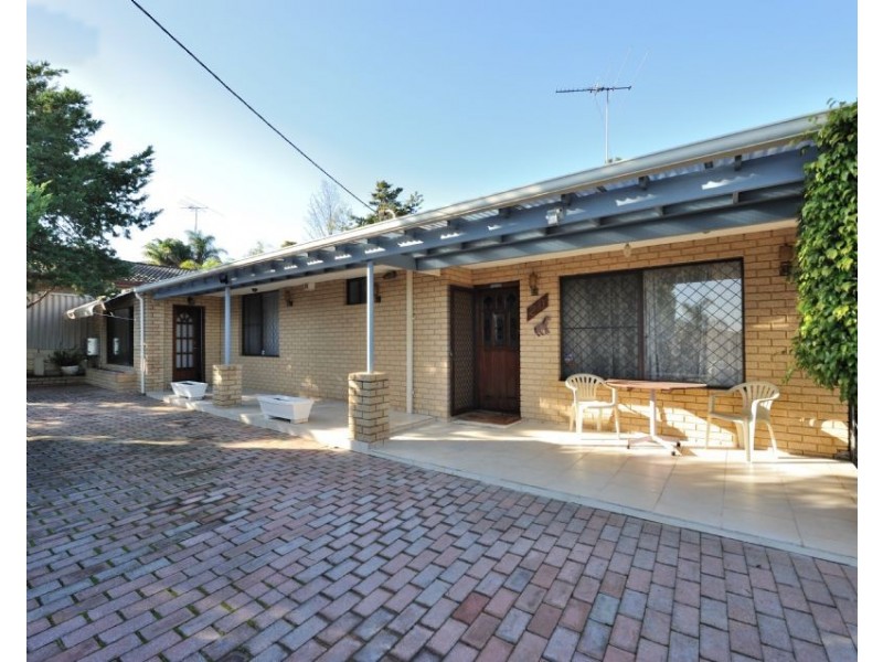 20 Darkins Retreat, Parmelia WA 6167