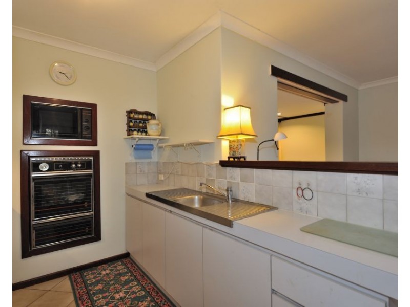 20 Darkins Retreat, Parmelia WA 6167