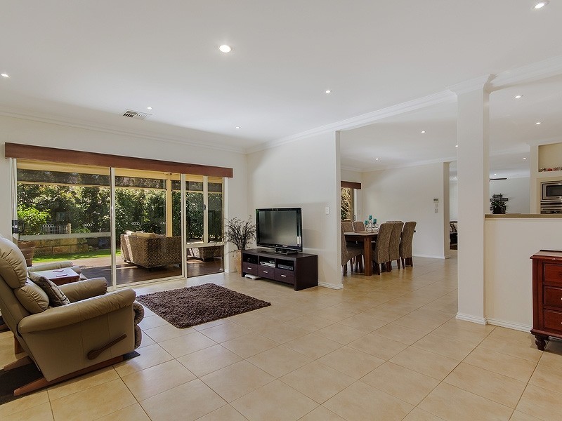 2 Brodie Court, Baldivis WA 6171