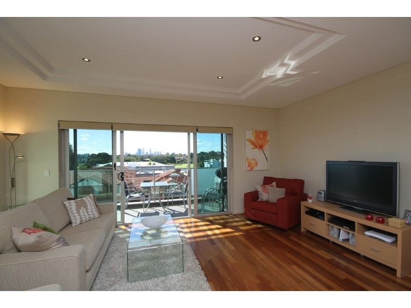 25/1 Preston Street, Como WA 6152