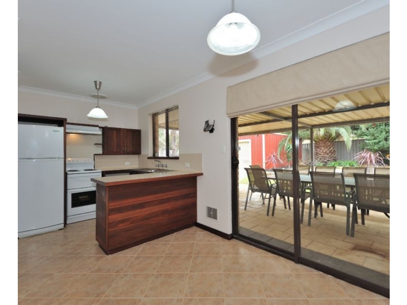 13 McGoldrick Place, Parmelia WA 6167