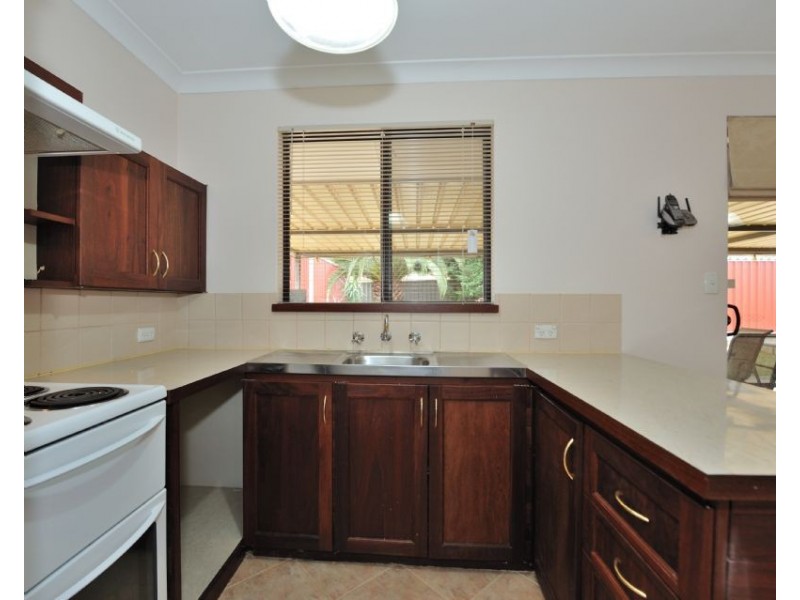 13 McGoldrick Place, Parmelia WA 6167