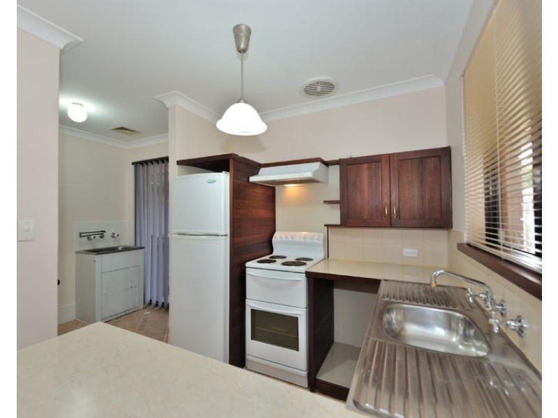 13 McGoldrick Place, Parmelia WA 6167