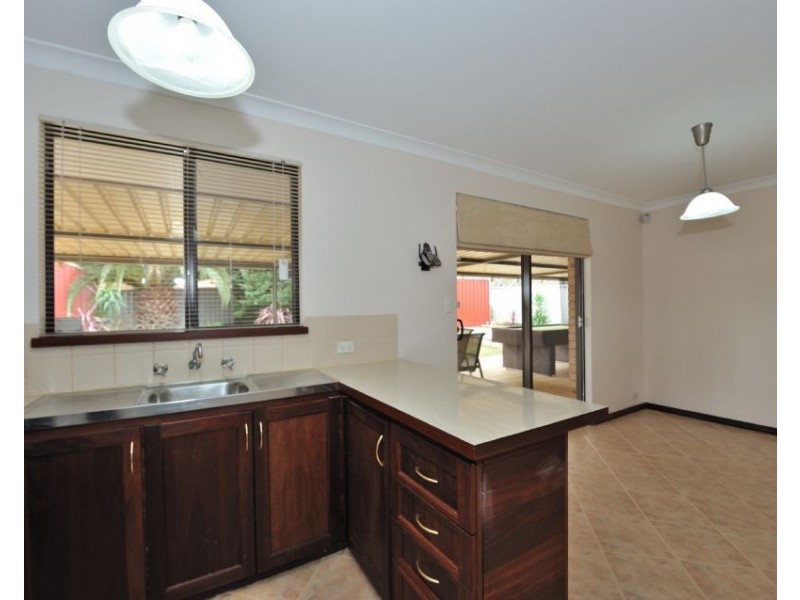 13 McGoldrick Place, Parmelia WA 6167