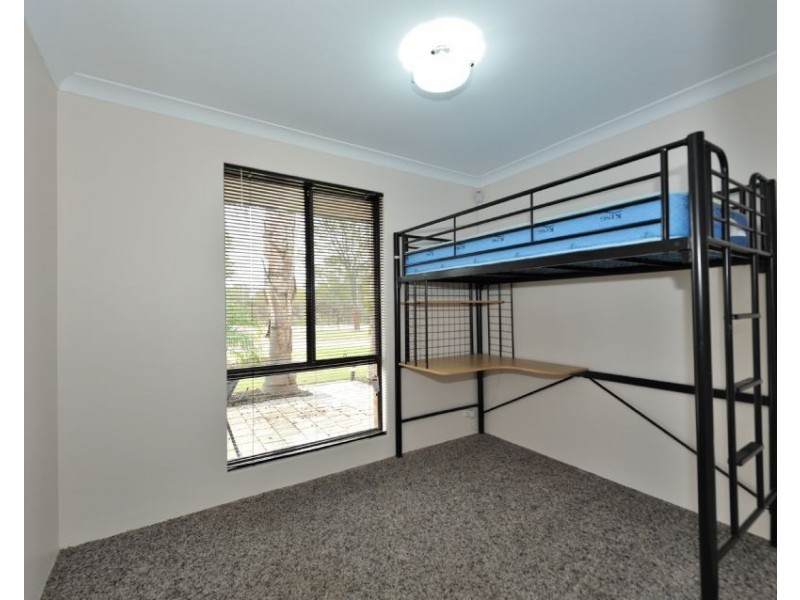 13 McGoldrick Place, Parmelia WA 6167