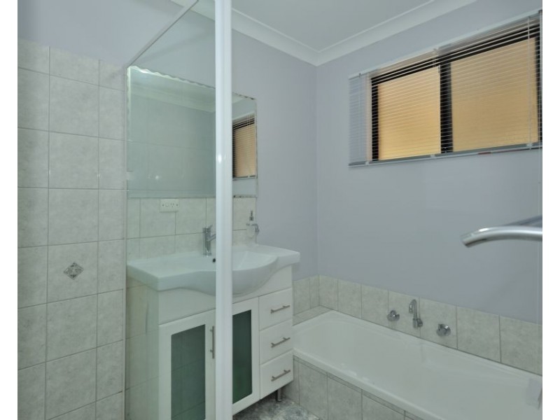 13 McGoldrick Place, Parmelia WA 6167
