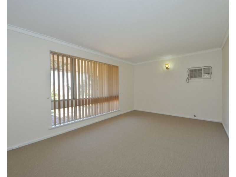 3 Farmer Way, Parmelia WA 6167