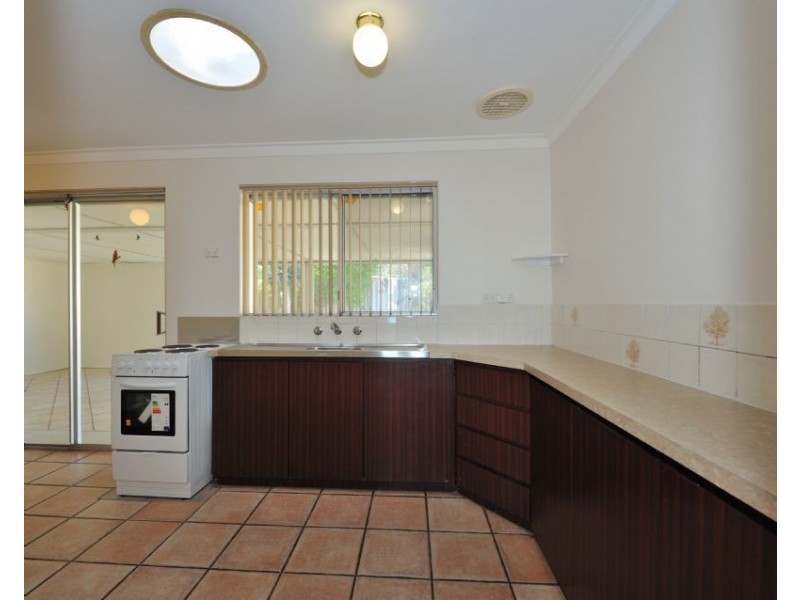 3 Farmer Way, Parmelia WA 6167